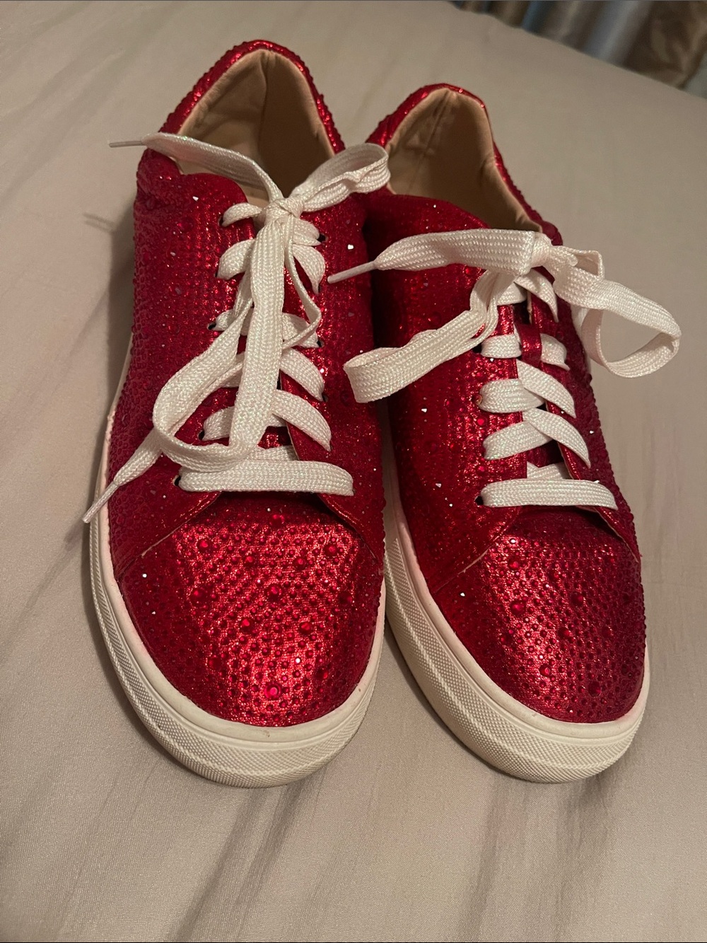 Red Sequin Women's Casual Sneakers - Stylish Sparkle